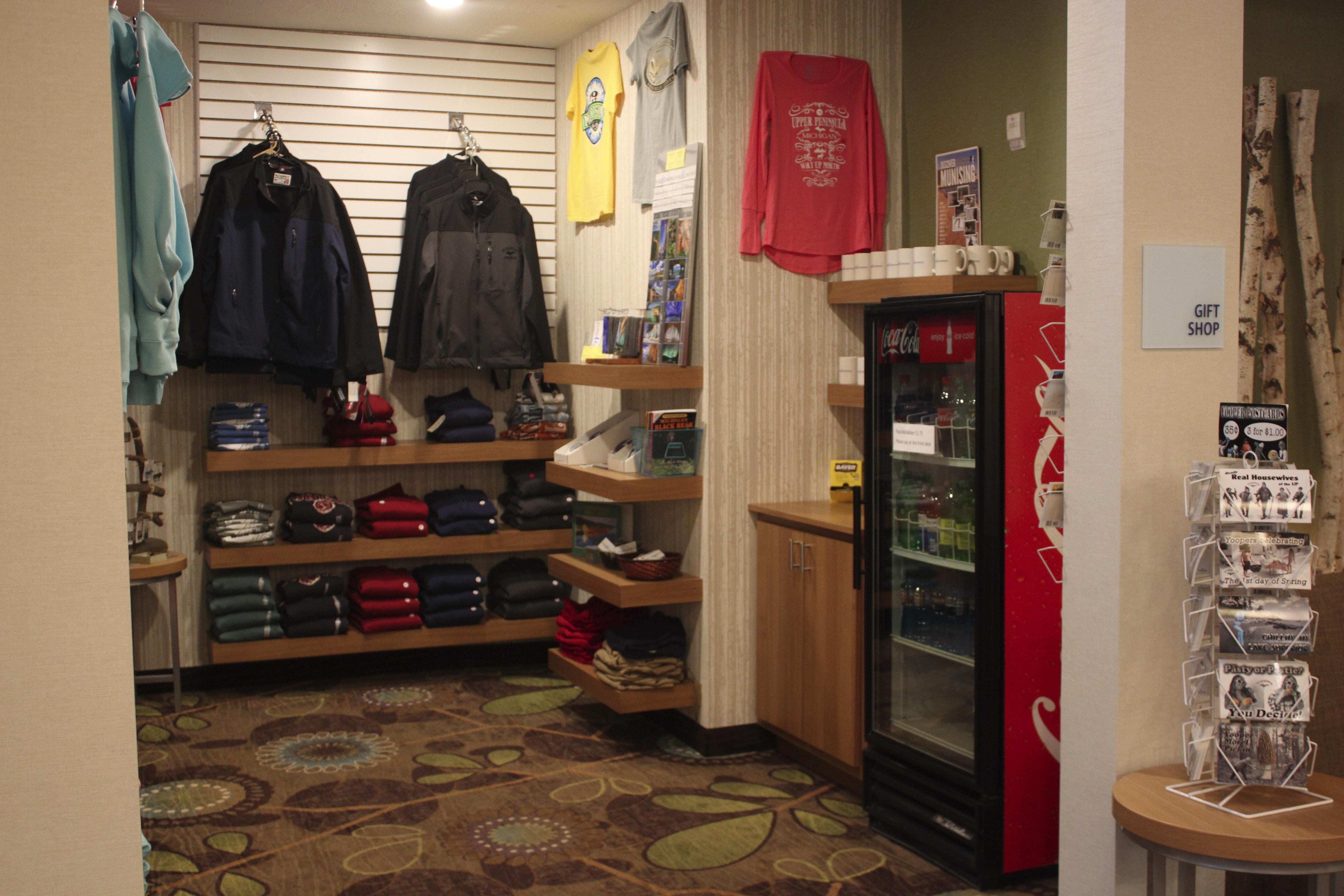 Holiday Inn Express Munising-Lakeview, An Ihg Hotel Zewnętrze zdjęcie